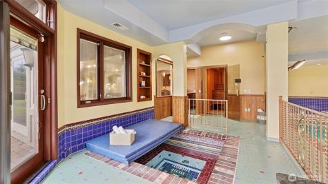 7909 78th Avenue SE Mercer Island WA 98040