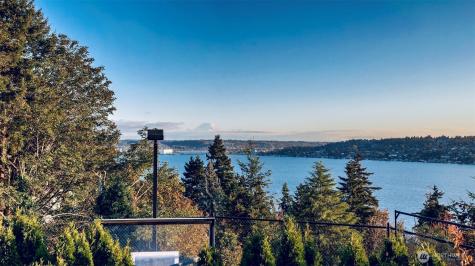 7909 78th Avenue SE Mercer Island WA 98040