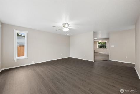15705 90th Avenue Court E Puyallup WA 98375