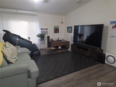 7514 18th Avenue Ct E Tacoma WA 98404