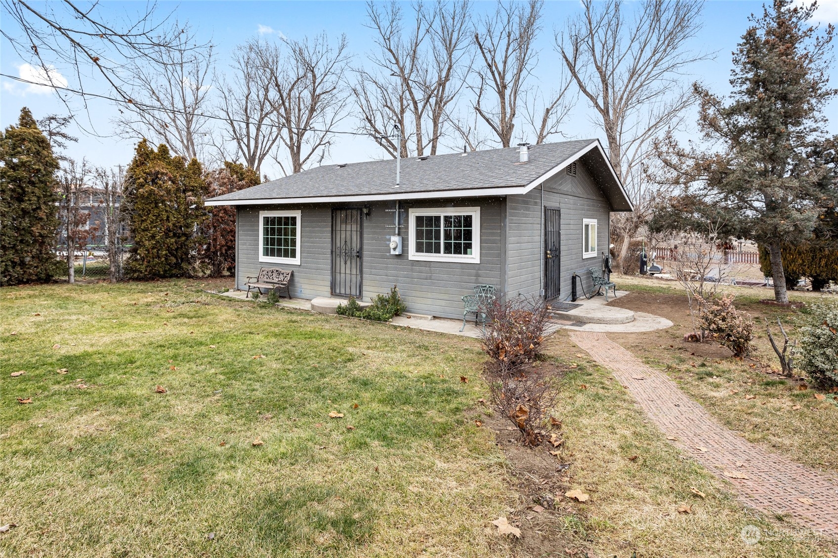 310 Crewport Road Granger WA 98932