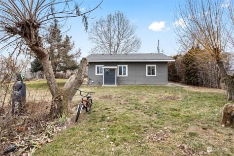 310 Crewport Road Granger WA 98932