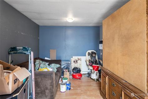 310 Crewport Road Granger WA 98932