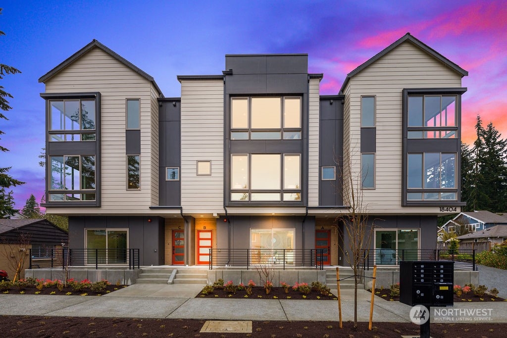 18402 Corliss Avenue N Shoreline WA 98133