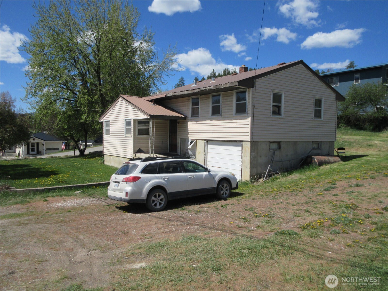 148 N Portland Street Republic WA 99166