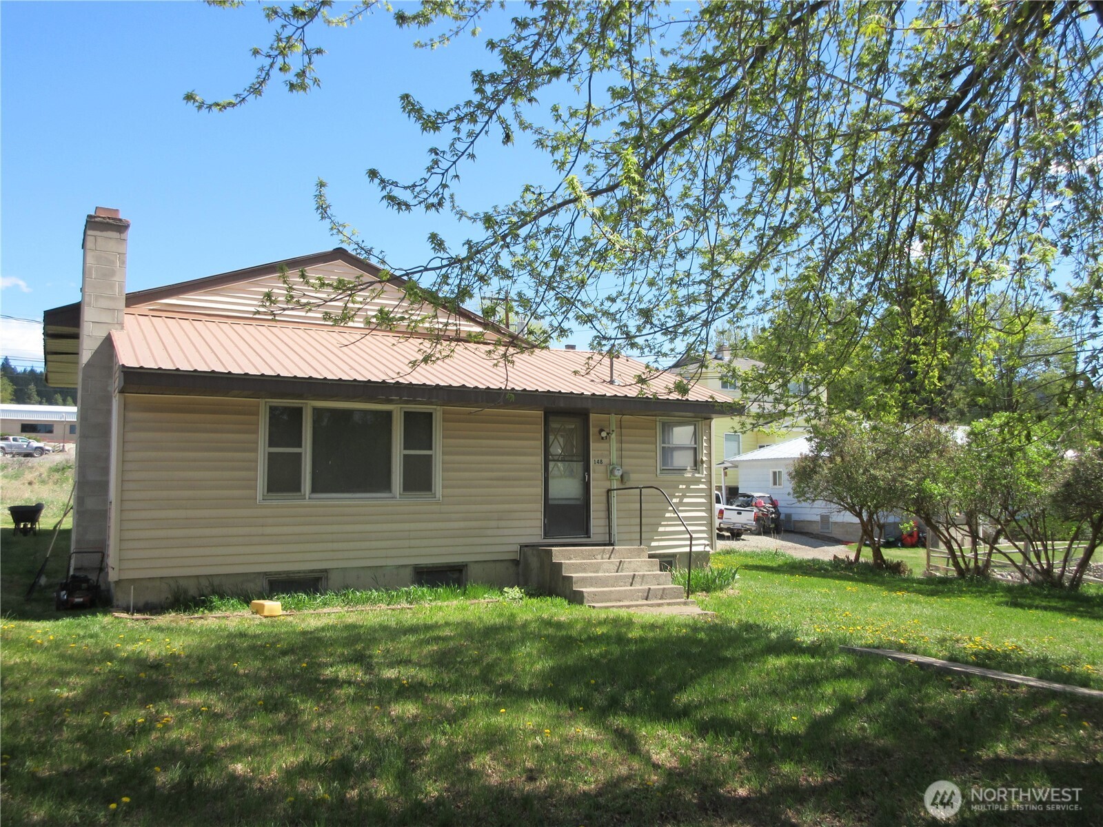 148 N Portland Street Republic WA 99166