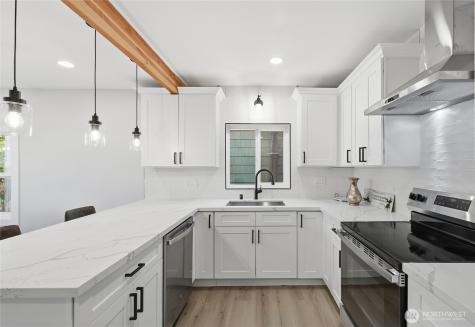 1927 42nd Avenue SW Seattle WA 98116