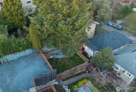 1927 42nd Avenue SW Seattle WA 98116