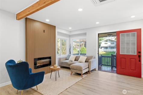 1927 42nd Avenue SW Seattle WA 98116