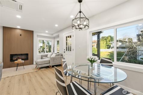 1927 42nd Avenue SW Seattle WA 98116