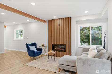 1927 42nd Avenue SW Seattle WA 98116