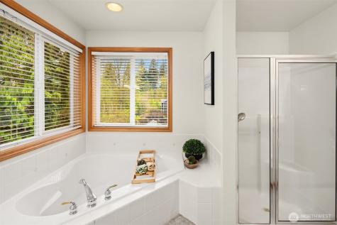 1102 185th Street SE Bothell WA 98012