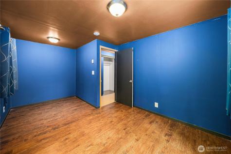 12027 10th Avenue S Seattle WA 98168