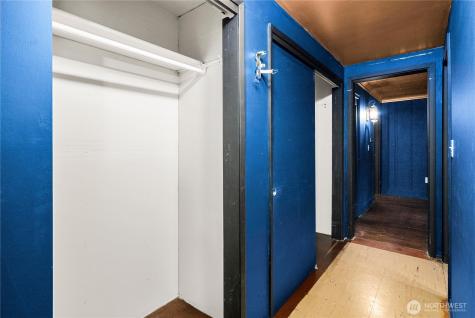 12027 10th Avenue S Seattle WA 98168