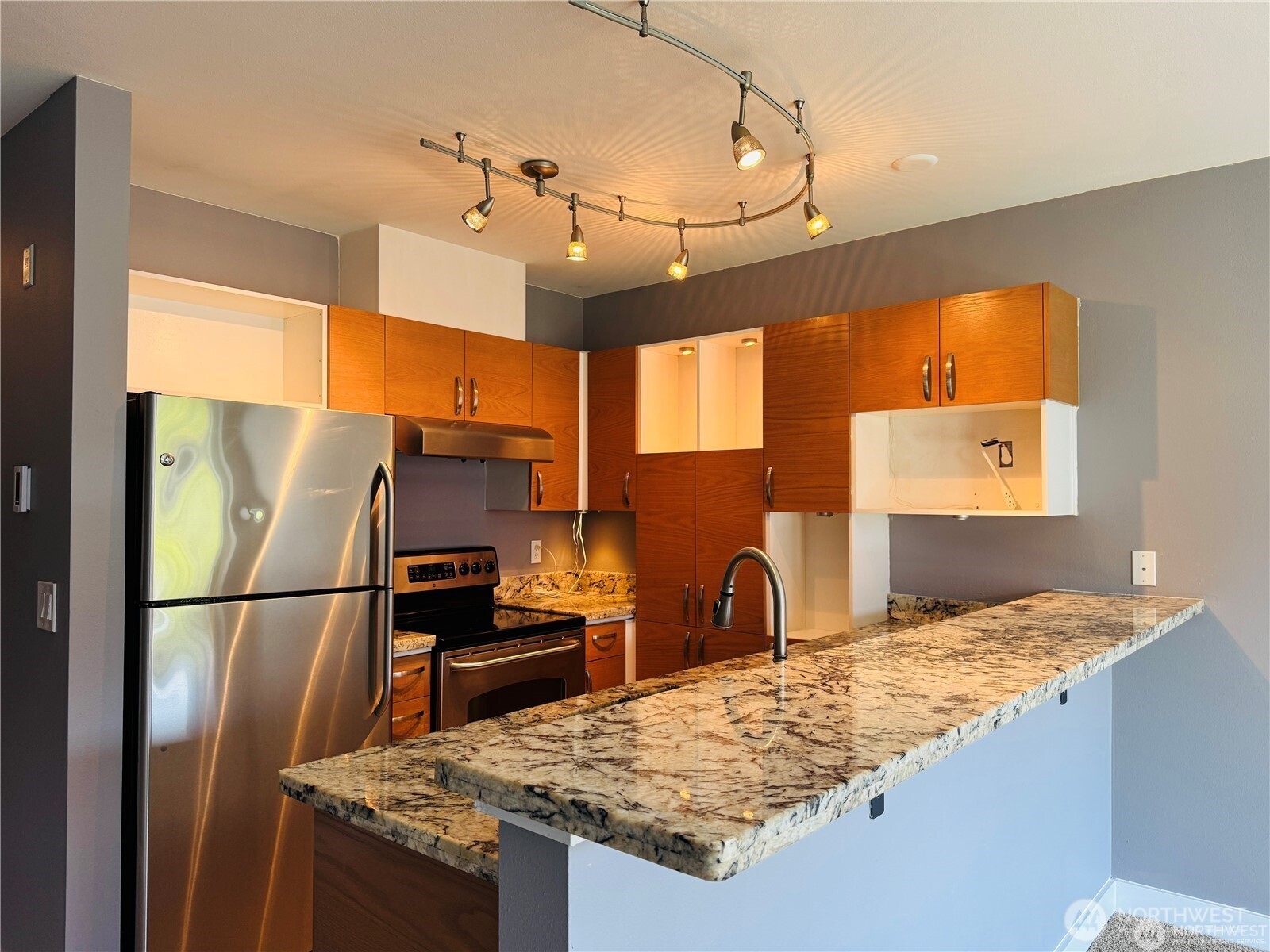 2440 Western Avenue Seattle WA 98121