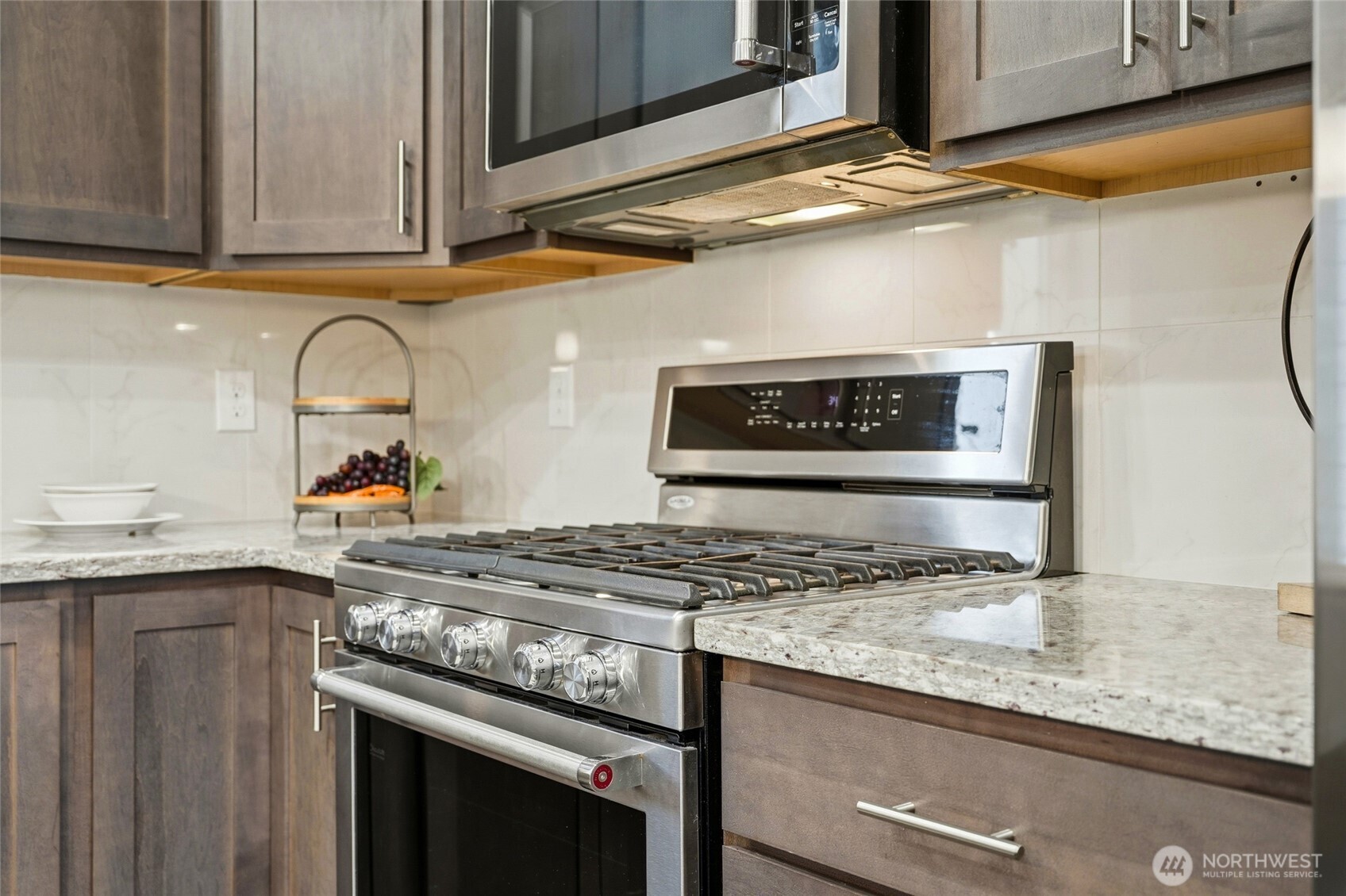 14606 35th Court NE Lake Forest Park WA 98155