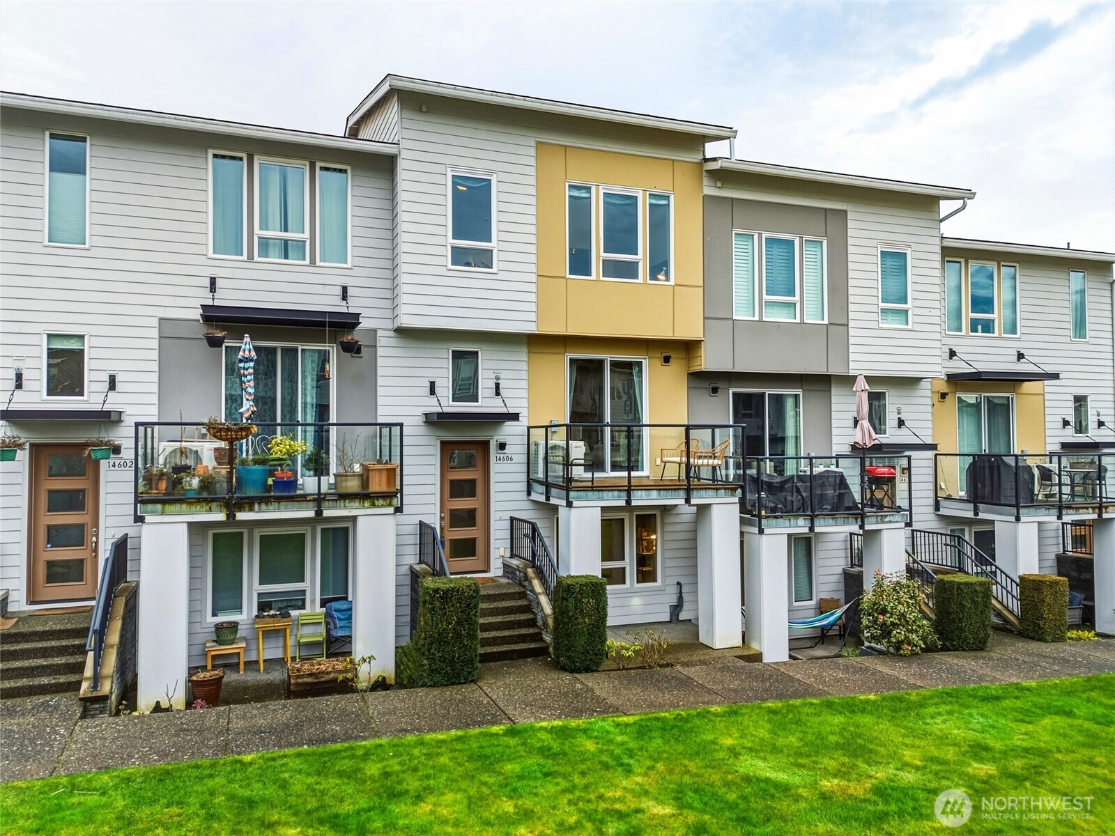 14606 35th Court NE Lake Forest Park WA 98155