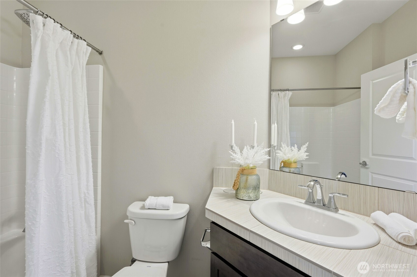 14606 35th Court NE Lake Forest Park WA 98155