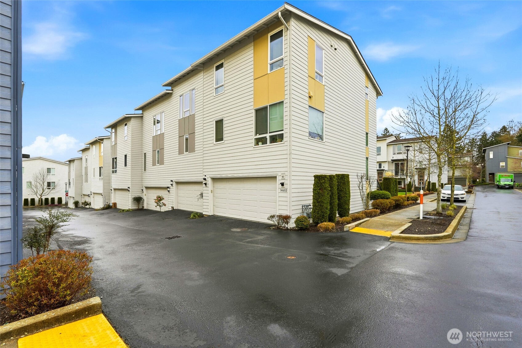 14606 35th Court NE Lake Forest Park WA 98155
