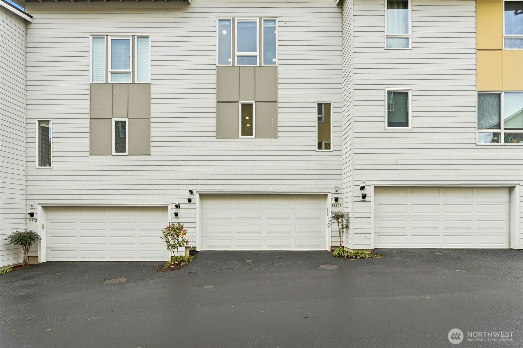 14606 35th Court NE Lake Forest Park WA 98155
