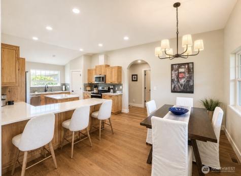 22 Rooster Flats Road Oroville WA 98844