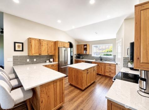 22 Rooster Flats Road Oroville WA 98844
