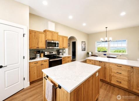 22 Rooster Flats Road Oroville WA 98844