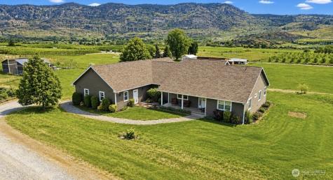 22 Rooster Flats Road Oroville WA 98844
