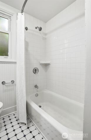 530 N 83rd Street Seattle WA 98103
