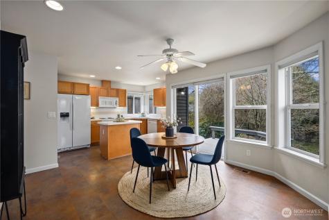 17421 95th Place SW Vashon WA 98070