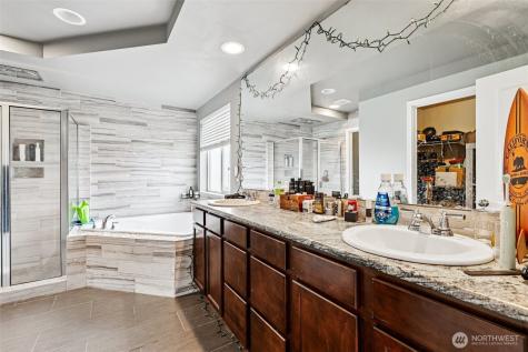 18818 111th Avenue Ct E Puyallup WA 98374