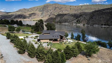 24386 Us Highway 97 Chelan WA 98816