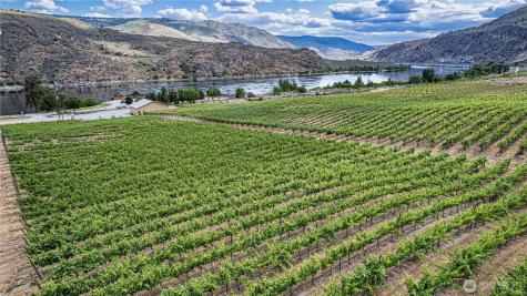 24386 Us Highway 97 Chelan WA 98816