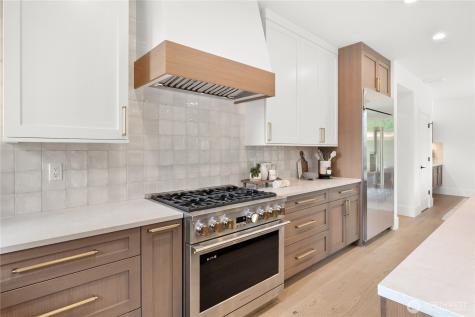 20371 80th Avenue NE Kenmore WA 98028