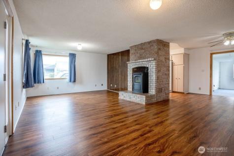 2209 42nd Avenue Longview WA 98632