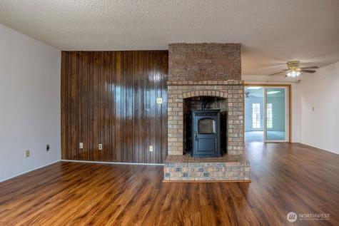 2209 42nd Avenue Longview WA 98632