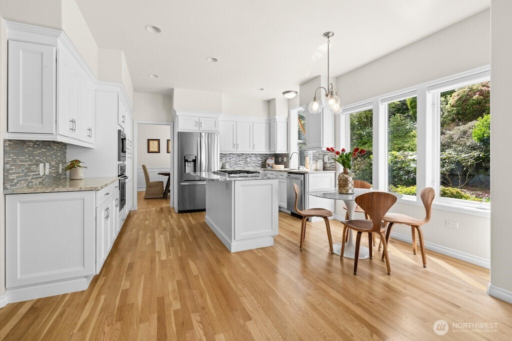 6063 156th Place SE Bellevue WA 98006