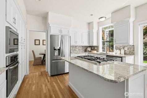 6063 156th Place SE Bellevue WA 98006