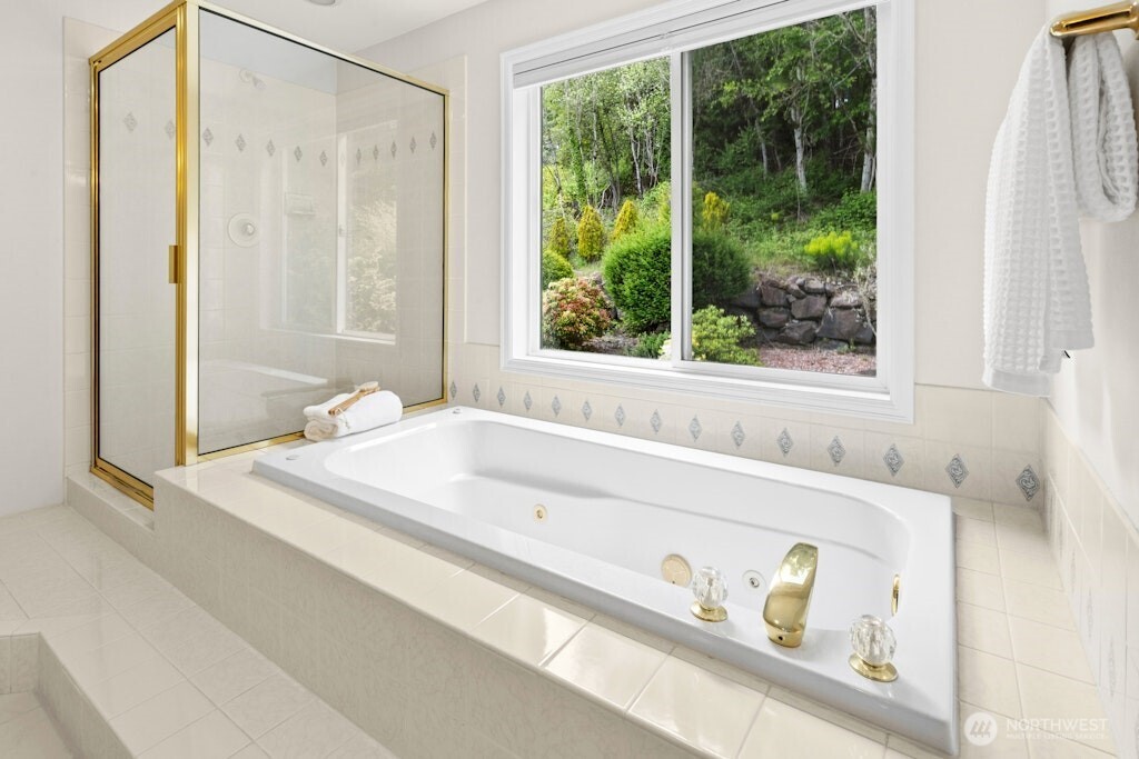 6063 156th Place SE Bellevue WA 98006