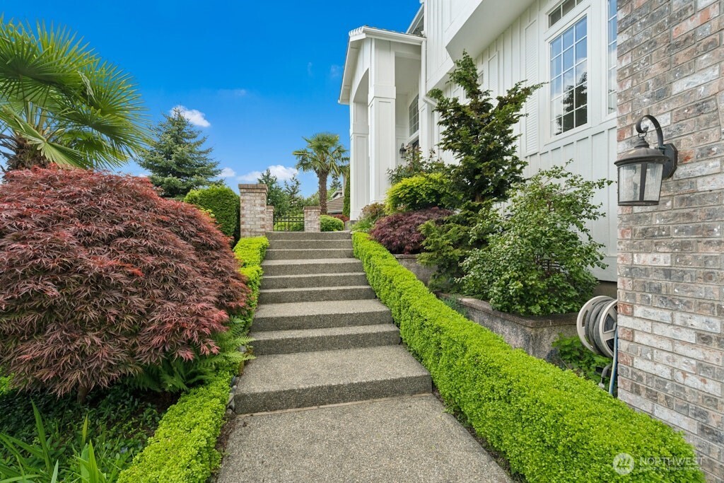 6063 156th Place SE Bellevue WA 98006