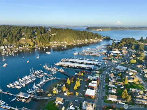 3519 130th Street NW Gig Harbor WA 98332