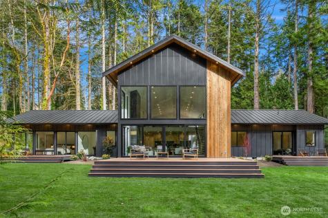 10933 Hyla Avenue NE Bainbridge Island WA 98110