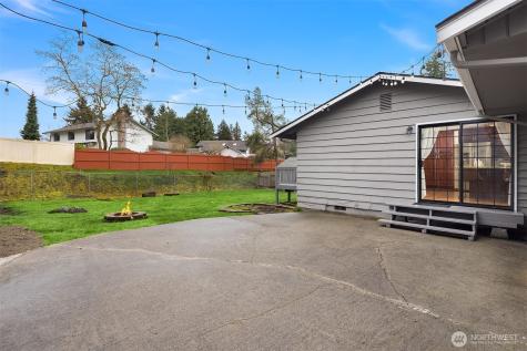 4522 182nd Place SW Lynnwood WA 98037