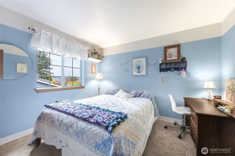 915 129th Street Court E Tacoma WA 98445