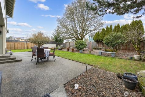 915 129th Street Court E Tacoma WA 98445