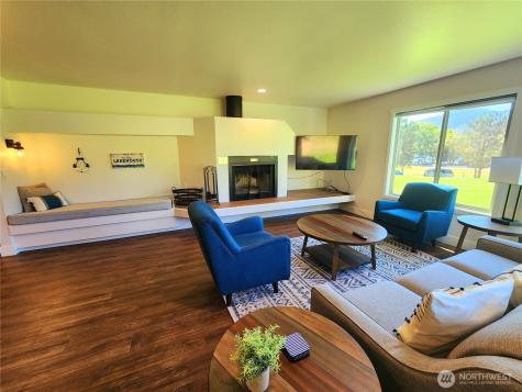 1 Lodge 604-a Manson WA 98831
