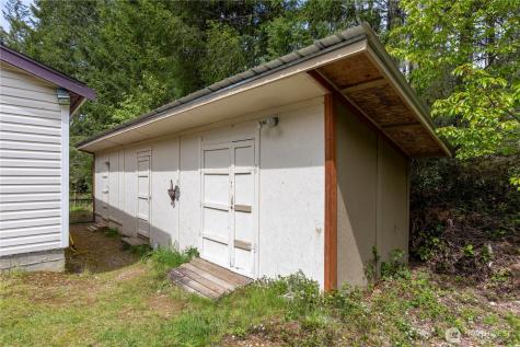 3064 Deep Well Lane NW Seabeck WA 98380