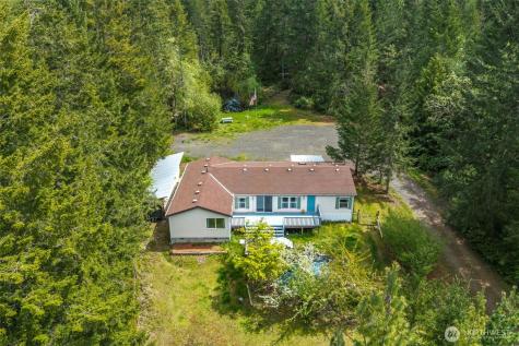 3064 Deep Well Lane NW Seabeck WA 98380