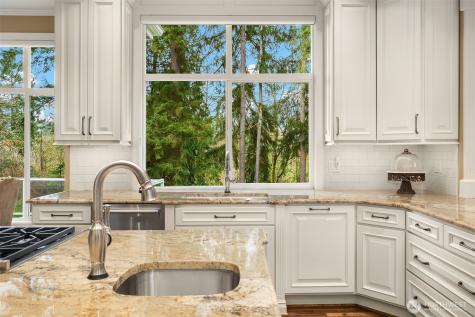 17633 48th Avenue SE Bothell WA 98012