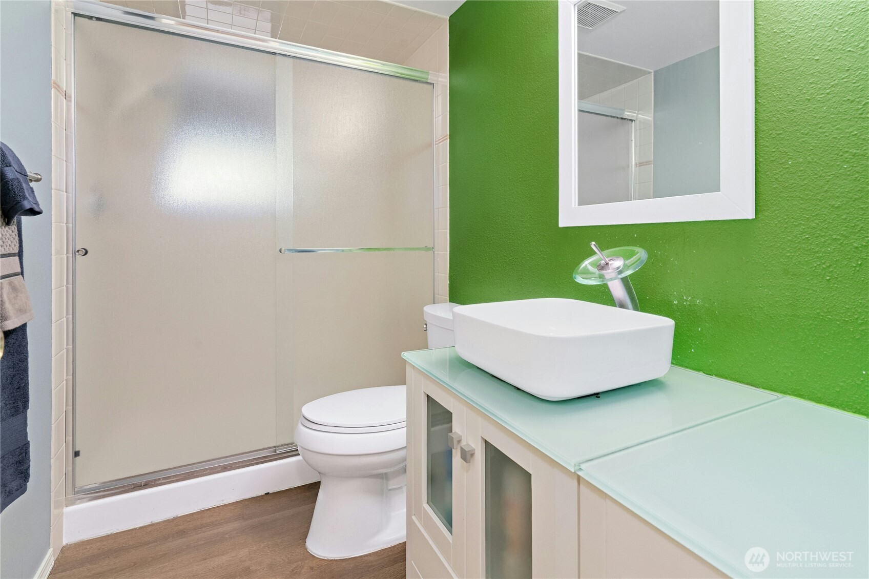 17518 NE 22nd Court Redmond WA 98052